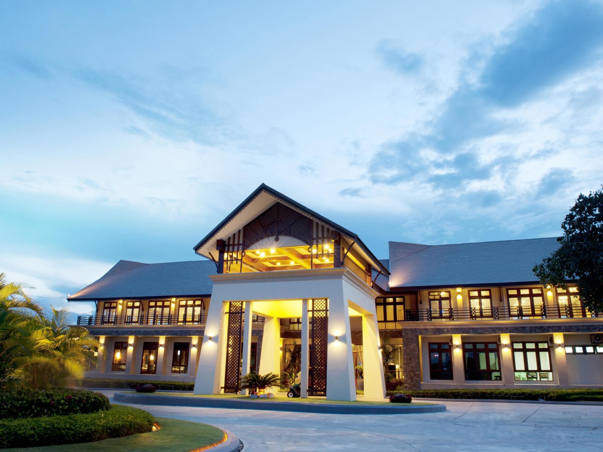Emerald Palace Hotel Naypyidaw Екстериор снимка