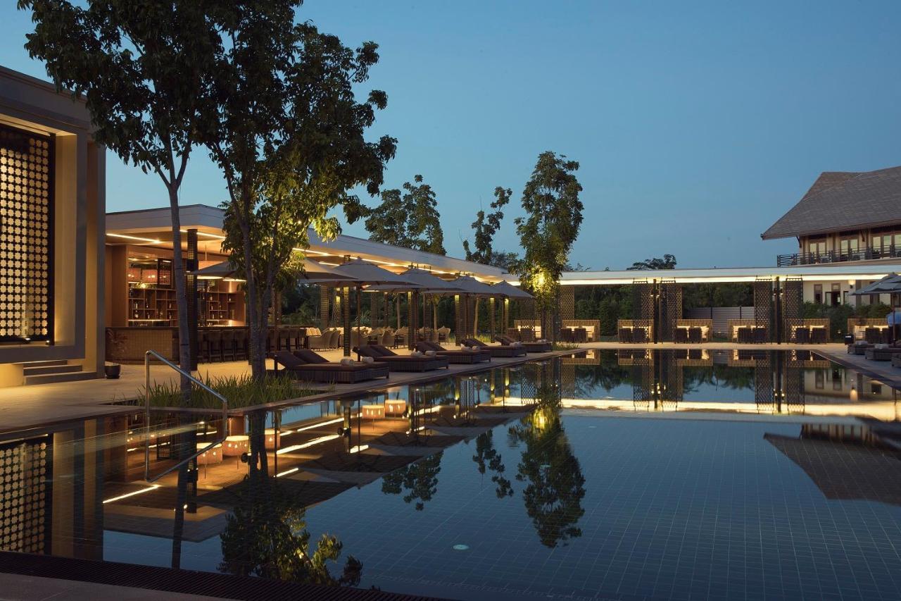 Emerald Palace Hotel Naypyidaw Екстериор снимка