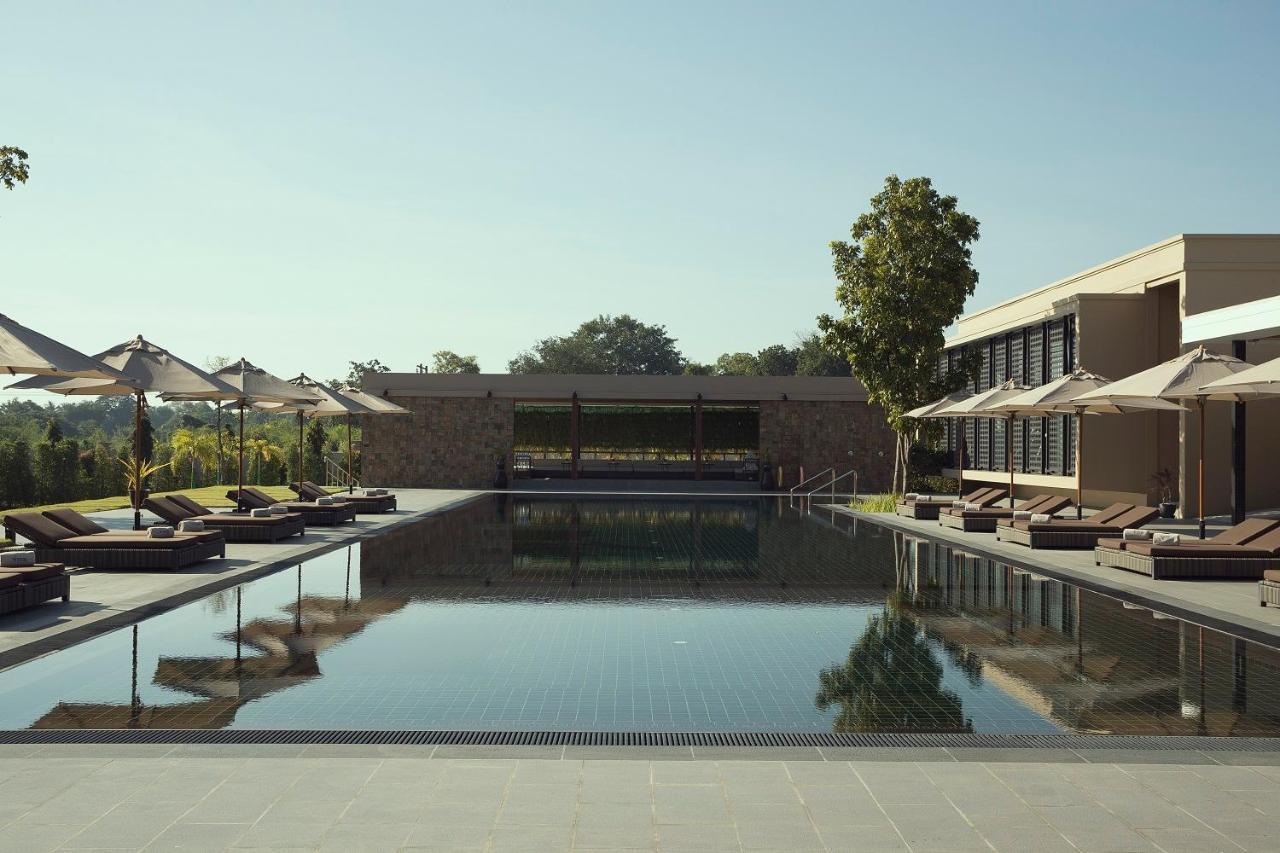 Emerald Palace Hotel Naypyidaw Екстериор снимка