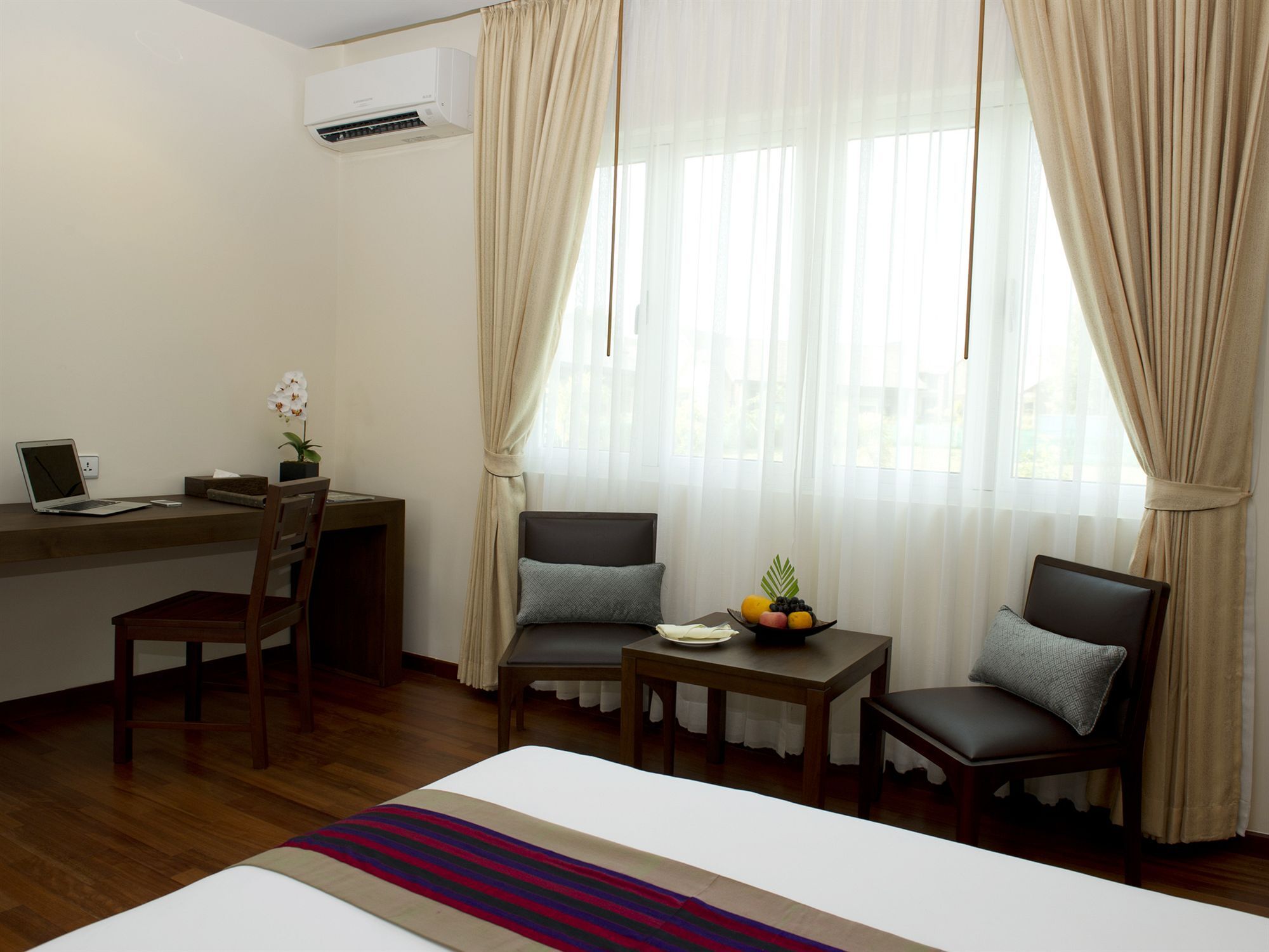 Emerald Palace Hotel Naypyidaw Екстериор снимка